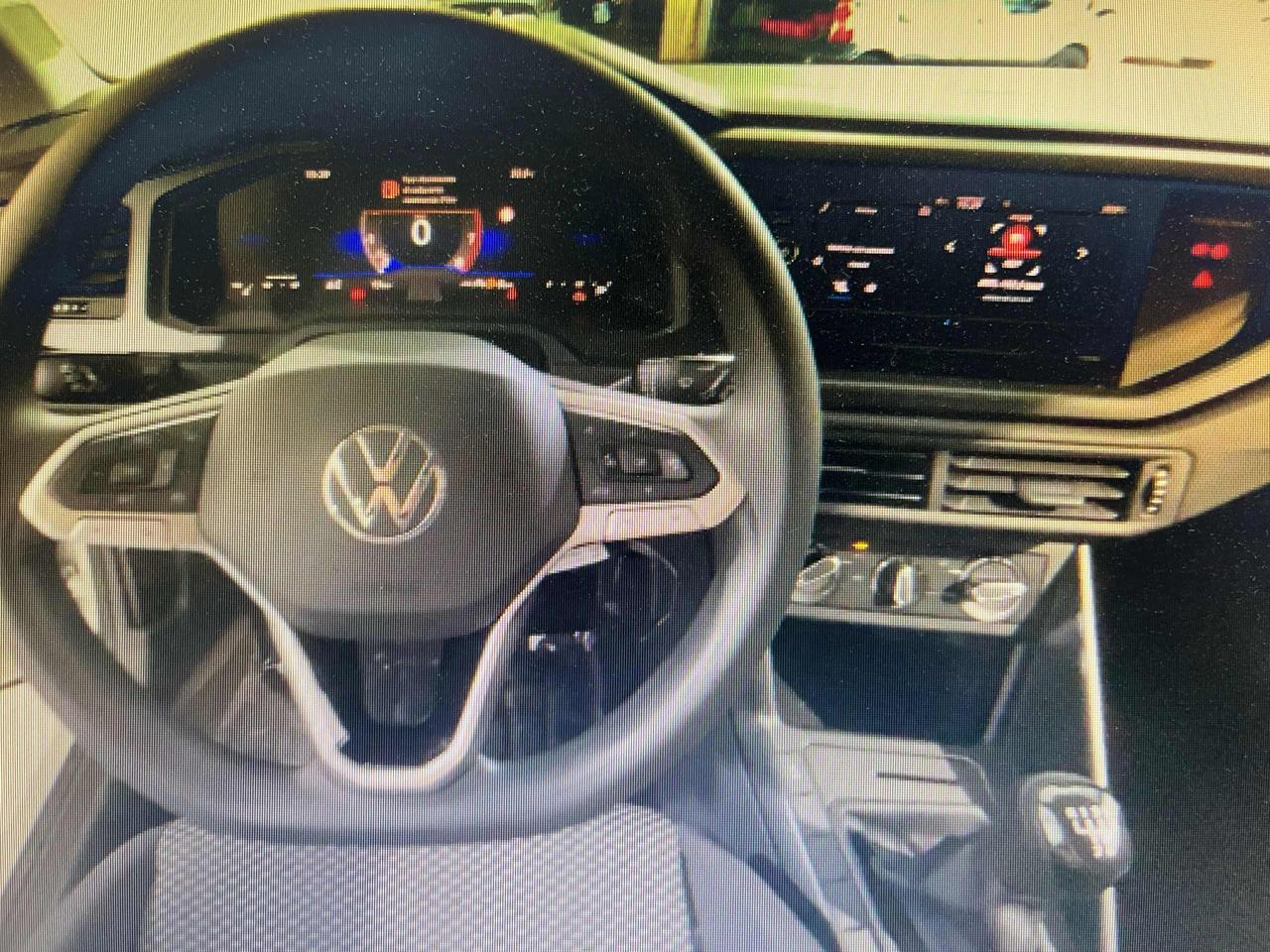 VOLKSWAGEN Polo 1.0 EVO Young 80cv