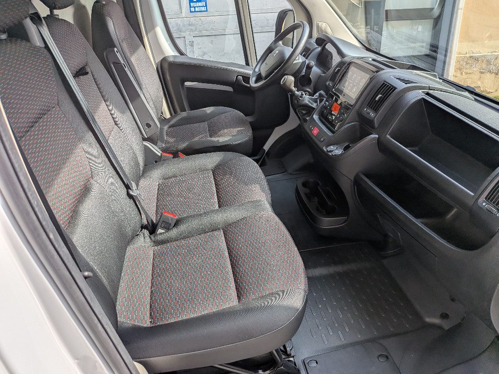 PEUGEOT Boxer 33 2.2 BlueHDi 140 S&S PM-TM - 11