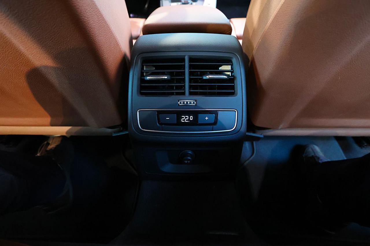 AUDI A4 allroad 40 TDI S-Tronic Identity Contrast - 49