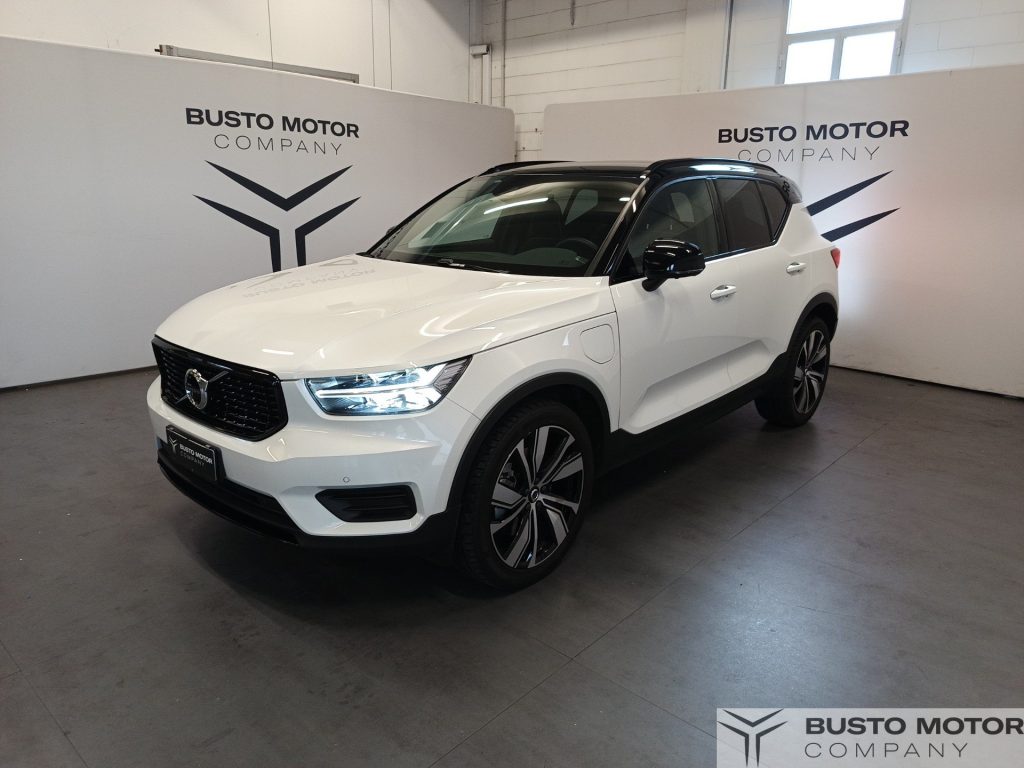 VOLVO XC40 Recharge T5 Plug-in Hybrid Recharge Plus Dark aut - 3