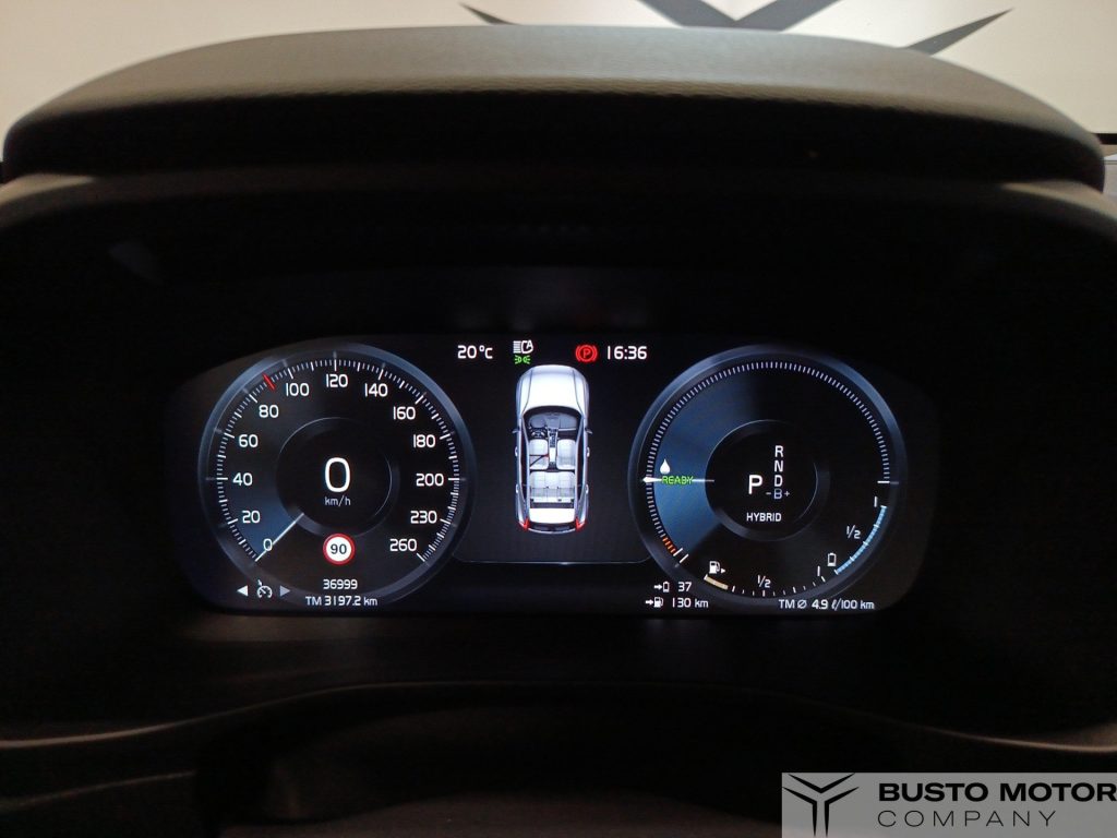 VOLVO XC40 Recharge T5 Plug-in Hybrid Recharge Plus Dark aut - 12