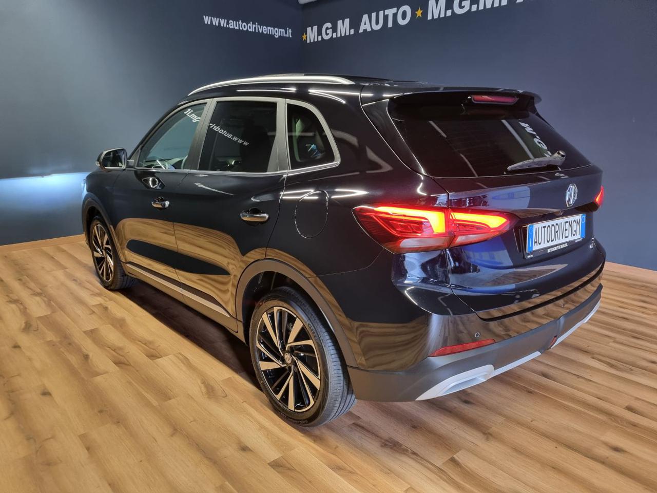 MG ZS 1.5 Hybrid+ Luxury - 30