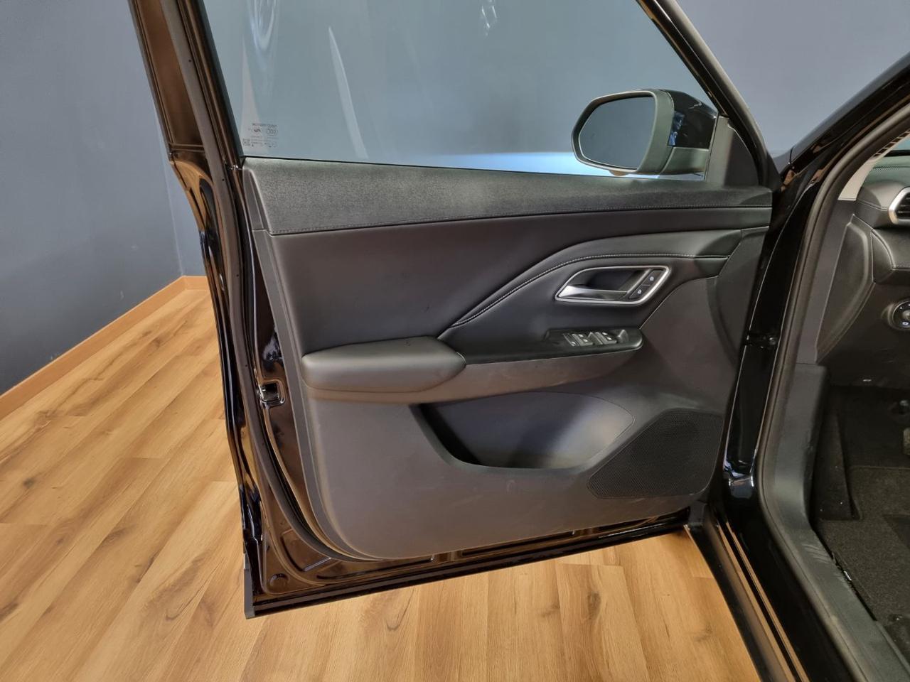 MG ZS 1.5 Hybrid+ Luxury - 24