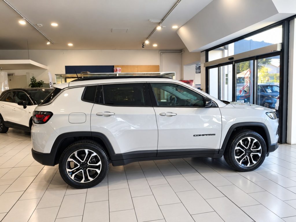 JEEP Compass 4xe AT6 PHEV 1.3 Turbo 190 Cv S Aziendale - 4