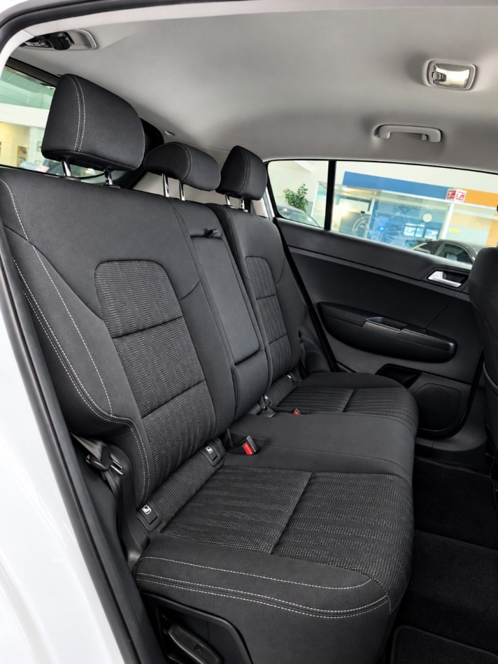KIA Sportage 1.7 CRDI Business Class Navi Clima Aut. - 16