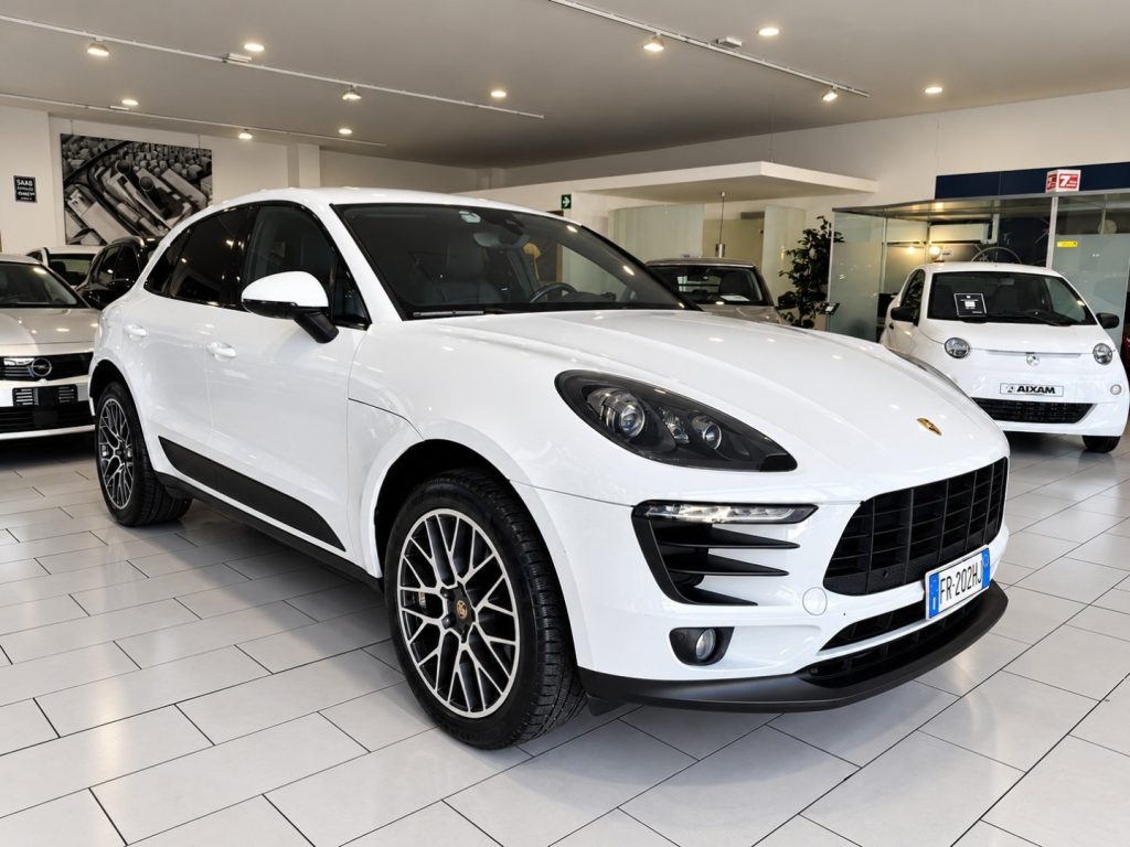PORSCHE Macan 2.0 benzina Pelle Navigatore Conto Vendita - 3