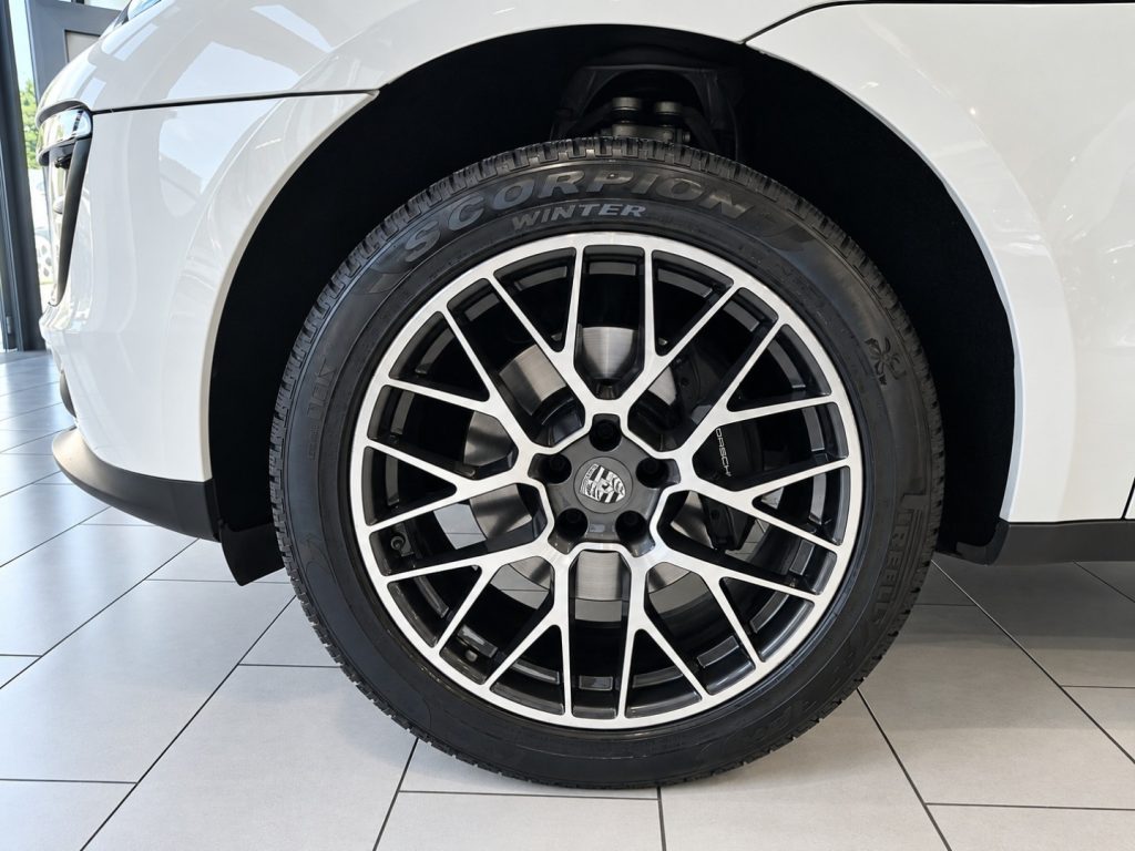 PORSCHE Macan 2.0 benzina Pelle Navigatore Conto Vendita - 8