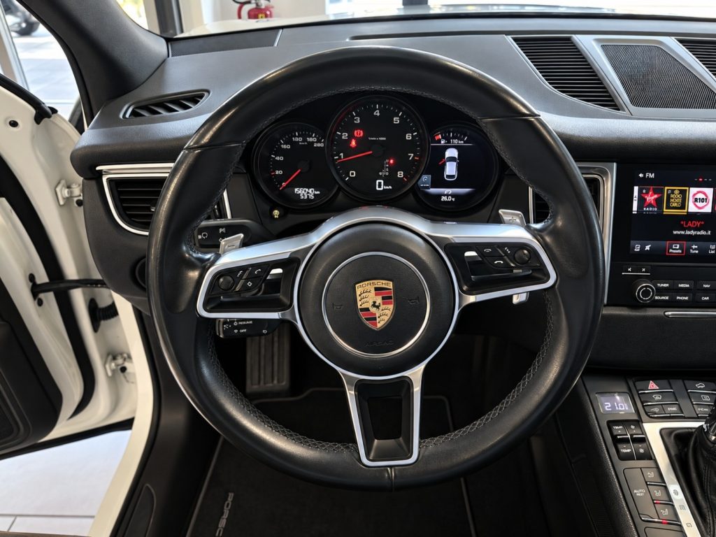 PORSCHE Macan 2.0 benzina Pelle Navigatore Conto Vendita - 11