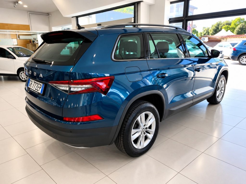 SKODA Kodiaq 2.0 TDI 7 Posti Automatica DSG Evo Style - 4