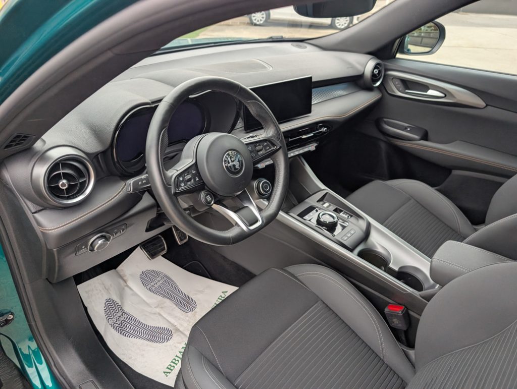 ALFA ROMEO Tonale 1.3 280 CV PHEV AT6 Q4 Sprint - 26