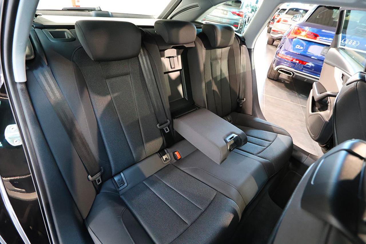 AUDI A4 35 TDI Avant S-Tronic Business Advanced - 20