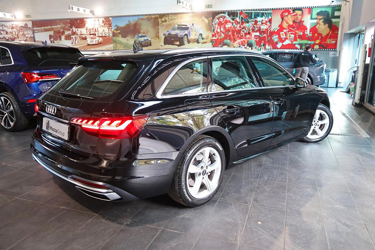 AUDI A4 35 TDI Avant S-Tronic Business Advanced - 9