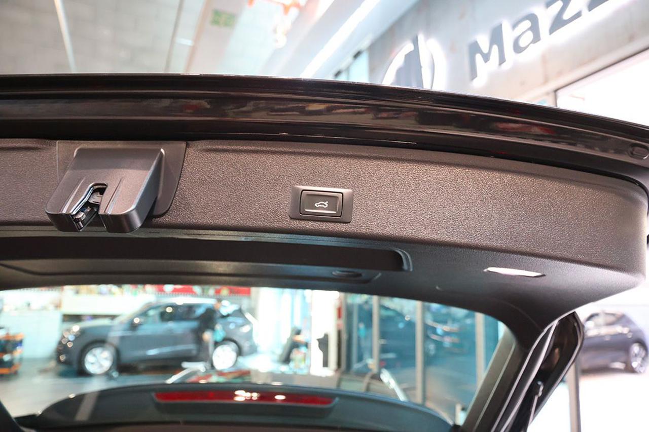 AUDI A4 35 TDI Avant S-Tronic Business Advanced - 13