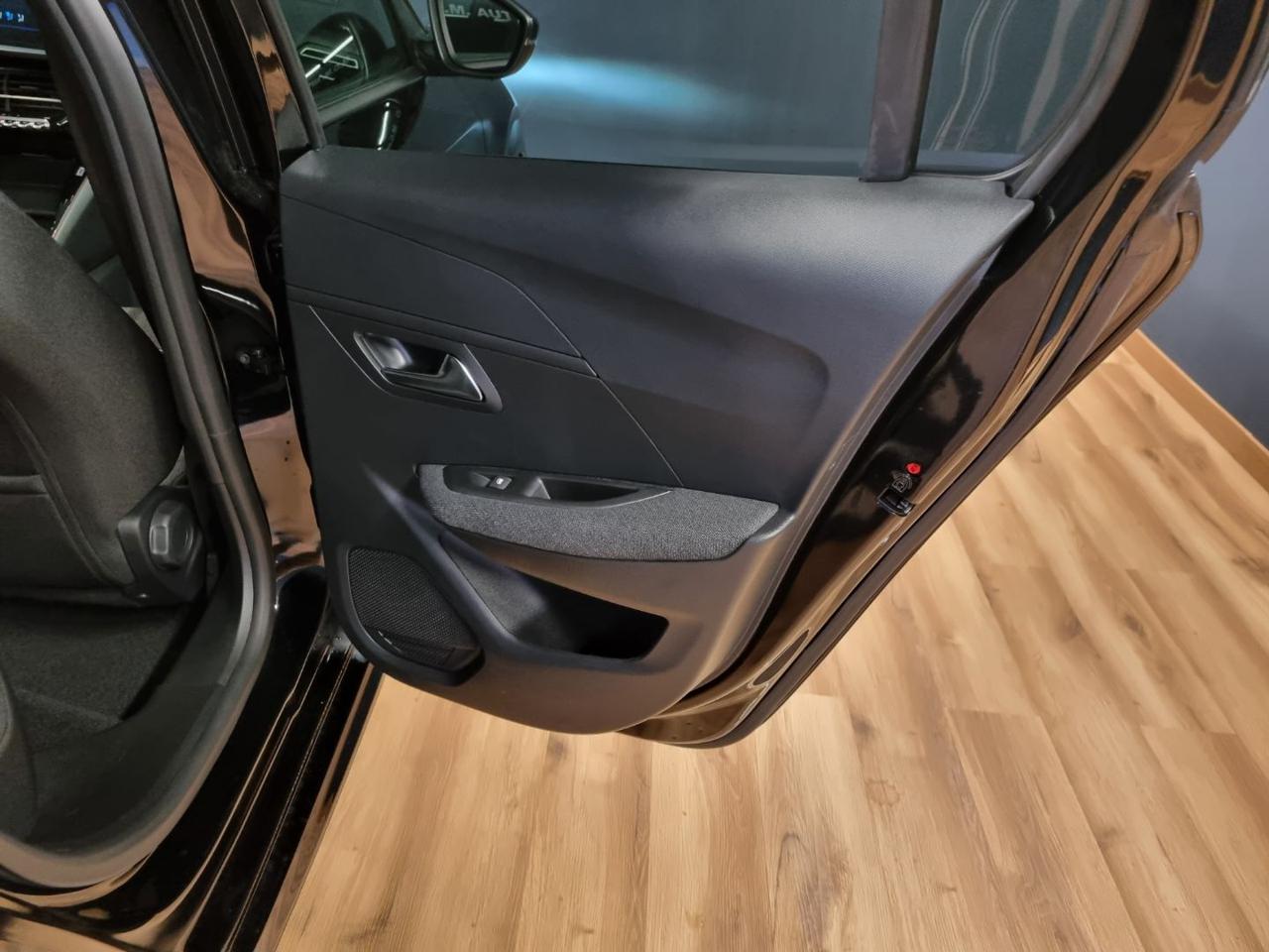 PEUGEOT 208 Business Turbo benzina 100 - 15