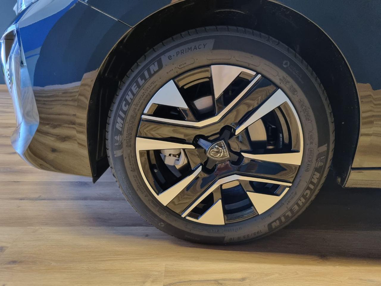 PEUGEOT 208 Business Turbo benzina 100 - 21