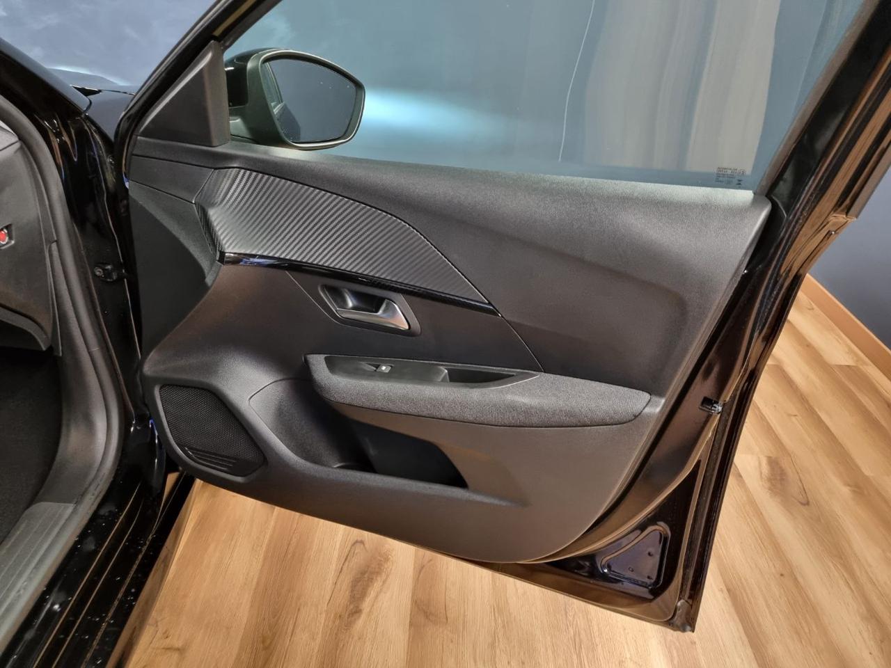 PEUGEOT 208 Business Turbo benzina 100 - 17
