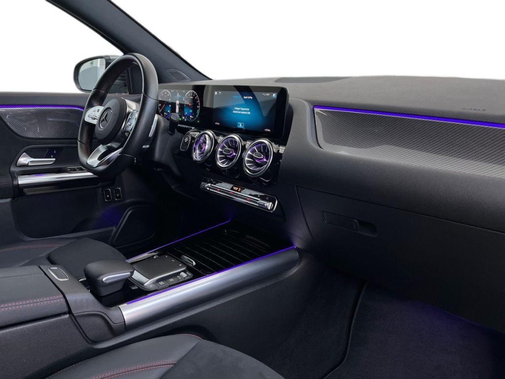 MERCEDES-BENZ GLA 250 e EQ Premium - 16