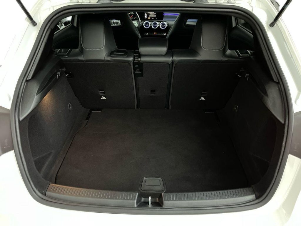 MERCEDES-BENZ A 180 d Automatic Premium Night edition - 14