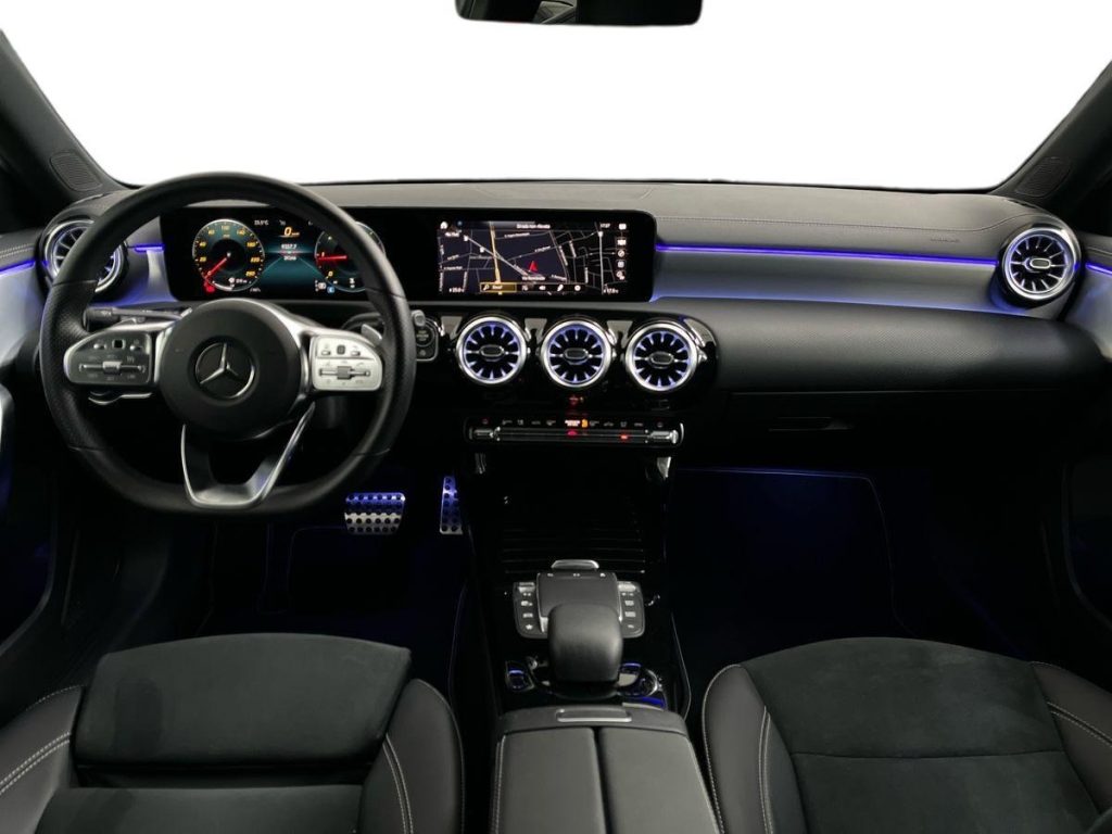 MERCEDES-BENZ A 180 d Automatic Premium Night edition - 9