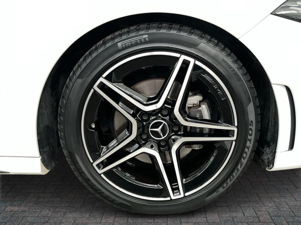 MERCEDES-BENZ A 180 d Automatic Premium Night edition - 7
