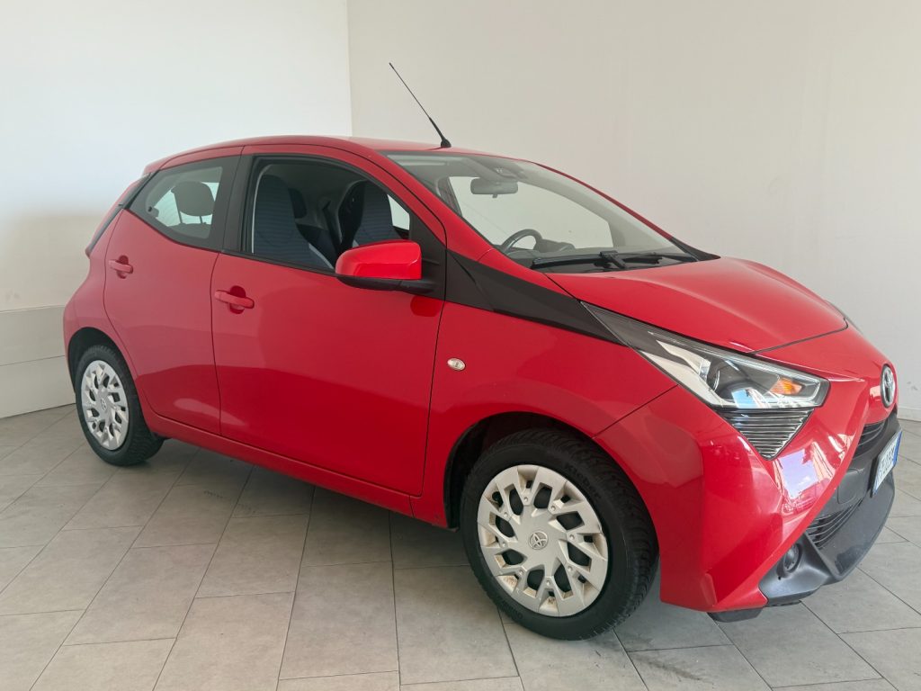 TOYOTA Aygo 1.0 VVT-i 72 CV 5 porte x-clusiv MMT - 2