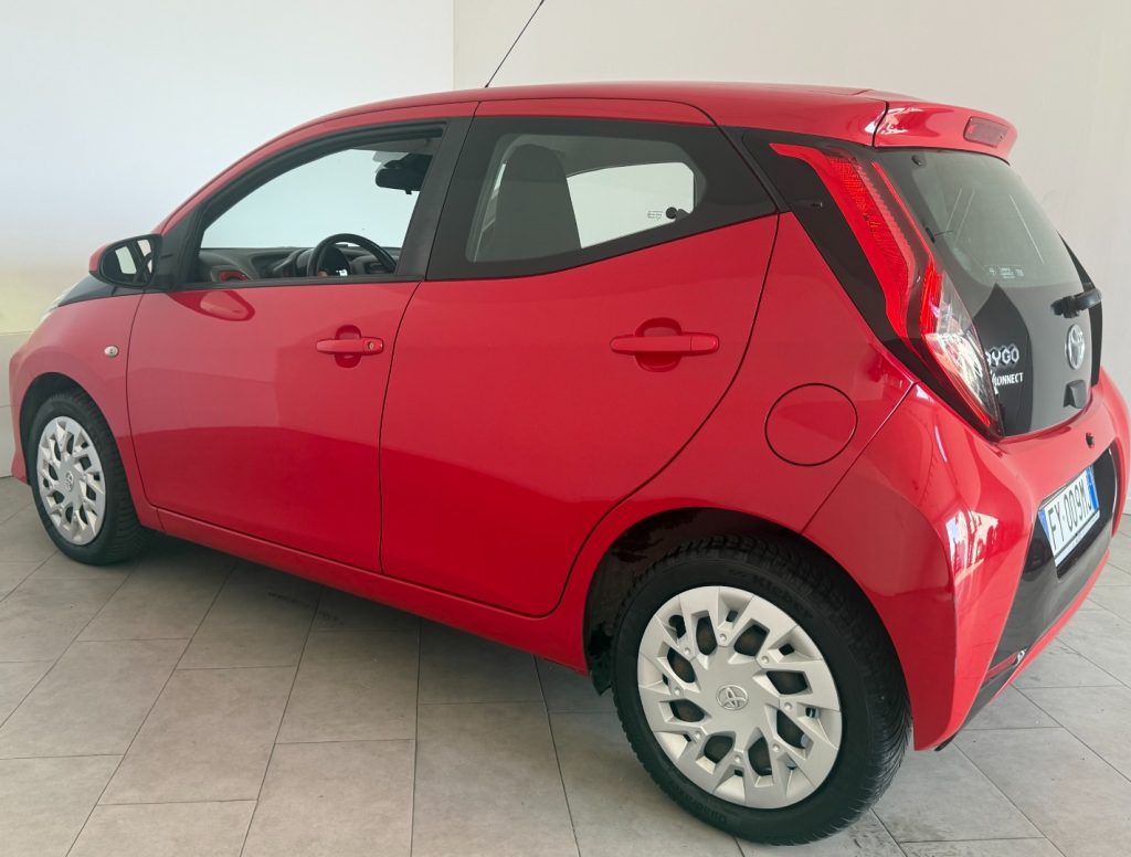 TOYOTA Aygo 1.0 VVT-i 72 CV 5 porte x-clusiv MMT - 6