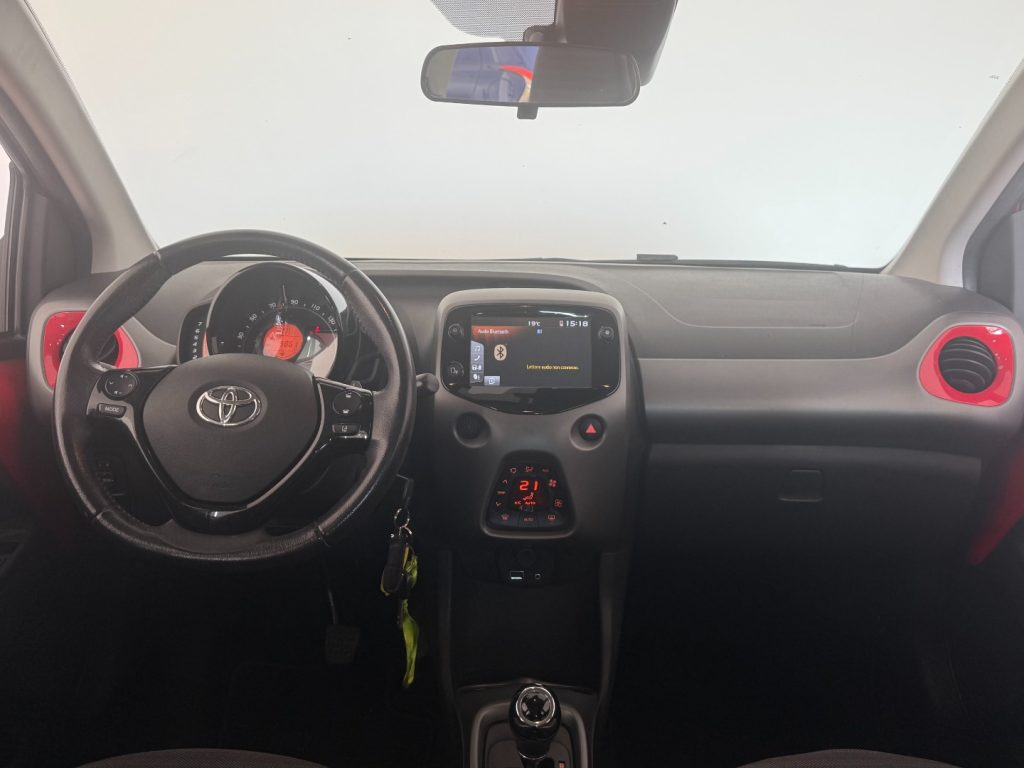 TOYOTA Aygo 1.0 VVT-i 72 CV 5 porte x-clusiv MMT - 8