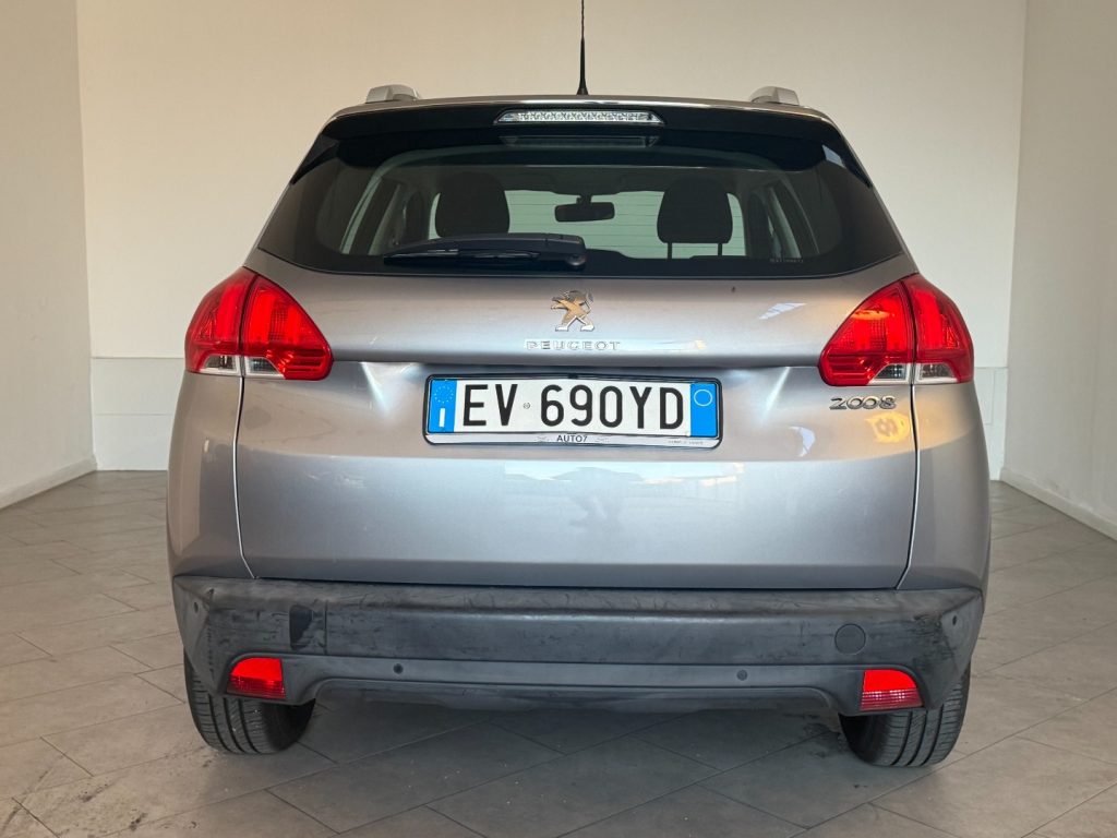 PEUGEOT 2008 1° serie PureTech 82 Allure - 5