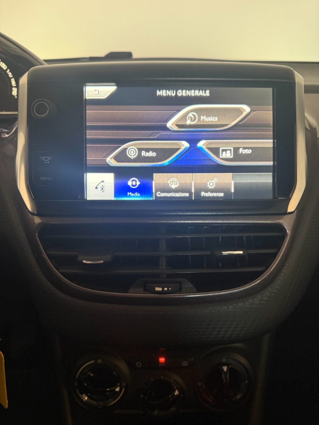PEUGEOT 2008 1° serie PureTech 82 Allure - 11