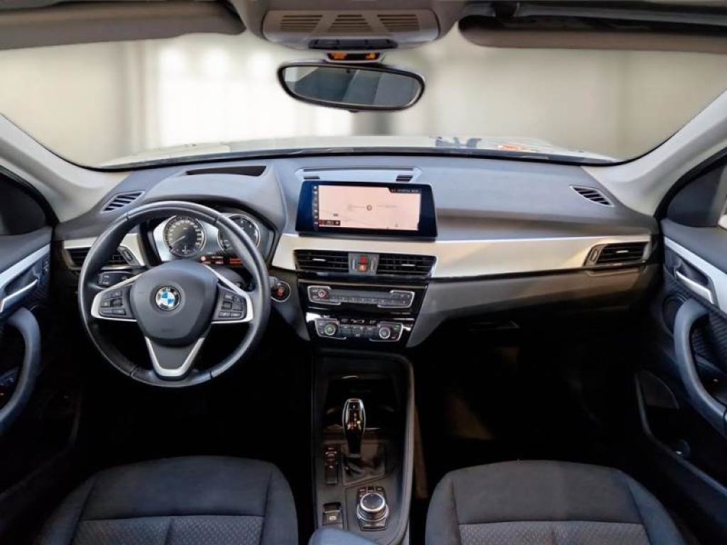 BMW X1 sDrive16d Aut. Business Advantage - 6