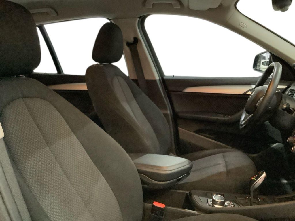 BMW X1 sDrive16d Business Advantage - 10