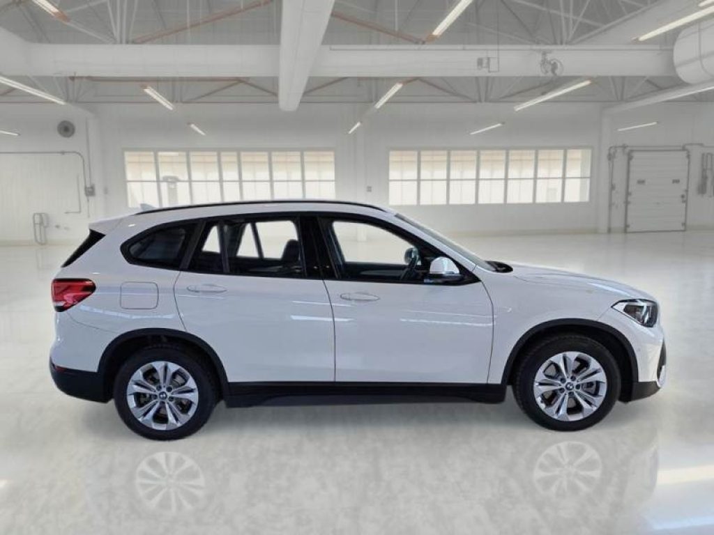 BMW X1 xDrive25e Business Advantage - 4
