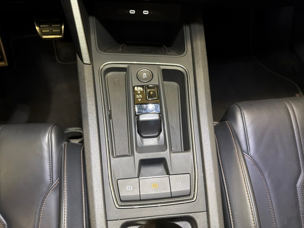 CUPRA Leon 2.0 tsi vz carbon 300cv dsg - 11