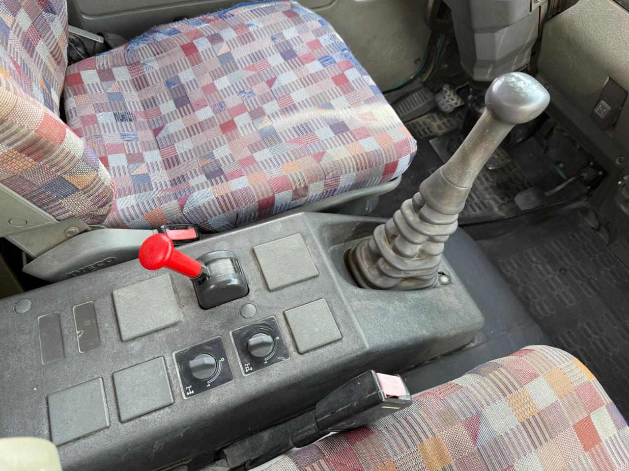 IVECO EUROCARGO 75E15 - 12