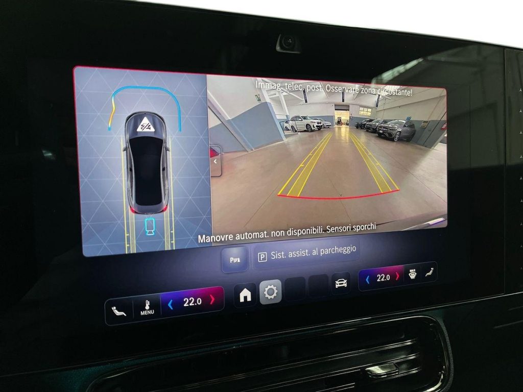 MERCEDES-BENZ CLA 200 EQ BEV - 12