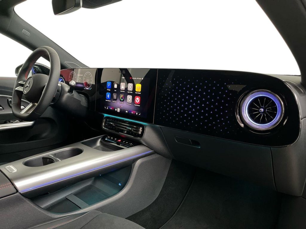 MERCEDES-BENZ CLA 200 EQ BEV Shooting Brake - 16