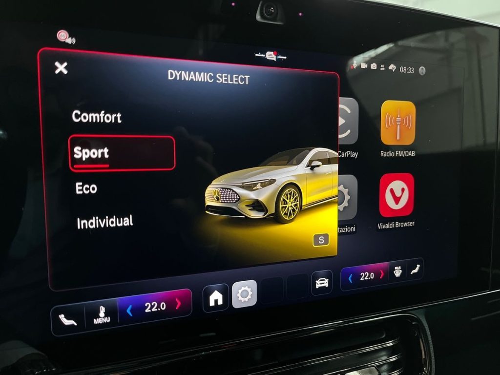 MERCEDES-BENZ CLA 200 EQ BEV Shooting Brake - 15