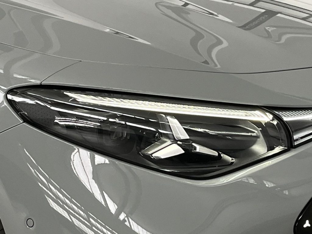 MERCEDES-BENZ CLA 200 EQ BEV Shooting Brake - 18
