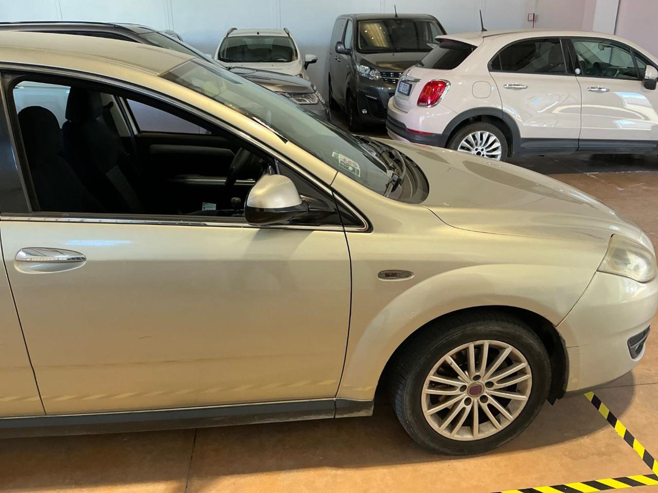 FIAT Croma 1.9 Multijet Dynamic - 4