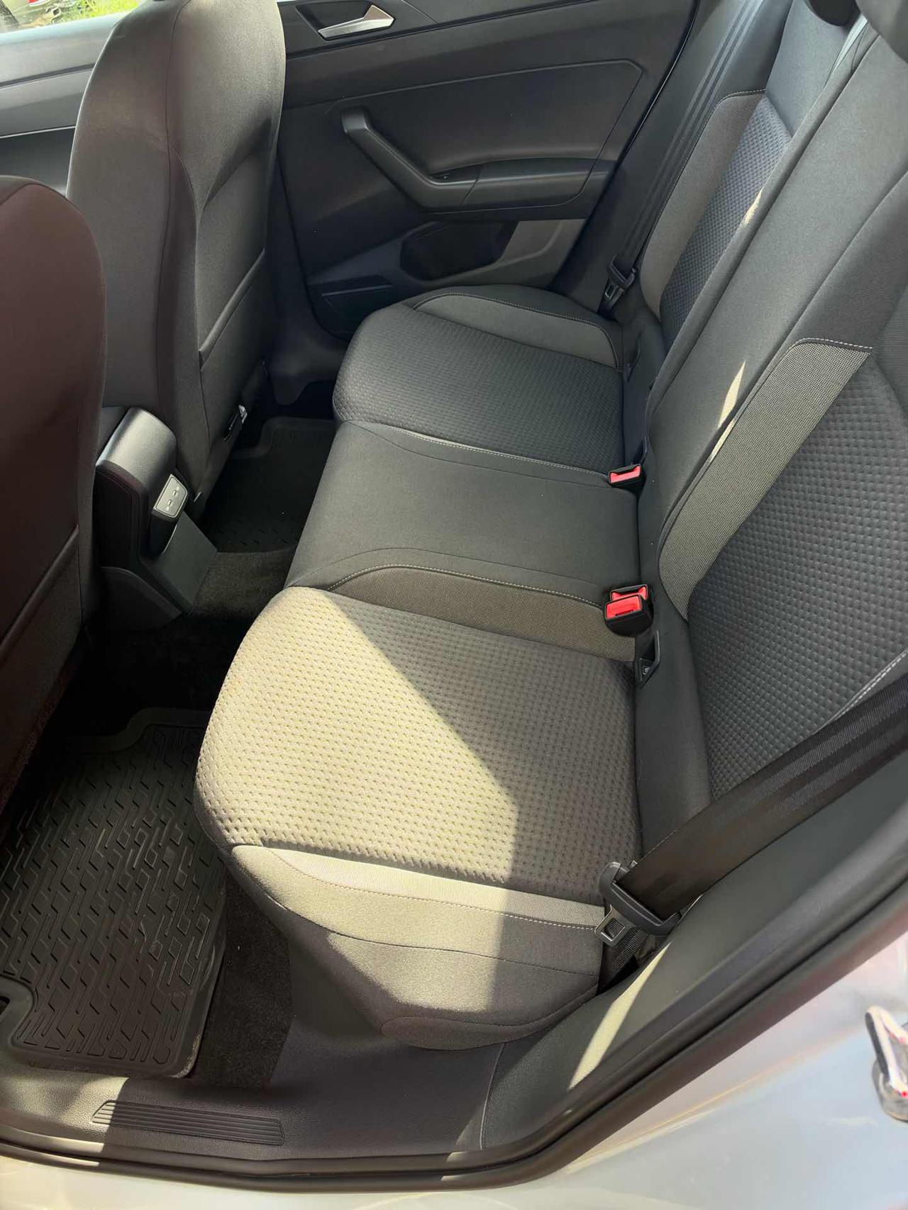 VOLKSWAGEN Polo 1.0 TSI DSG Style - 8