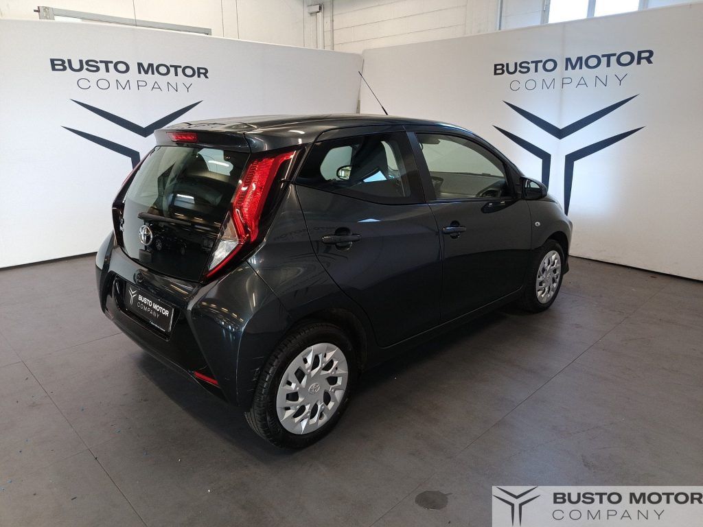 TOYOTA Aygo Aygo 5p 1.0 x-play 72cv - 4
