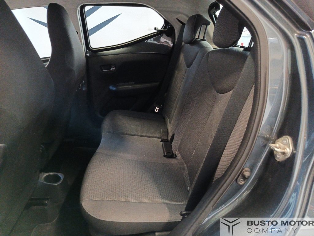 TOYOTA Aygo Aygo 5p 1.0 x-play 72cv - 9