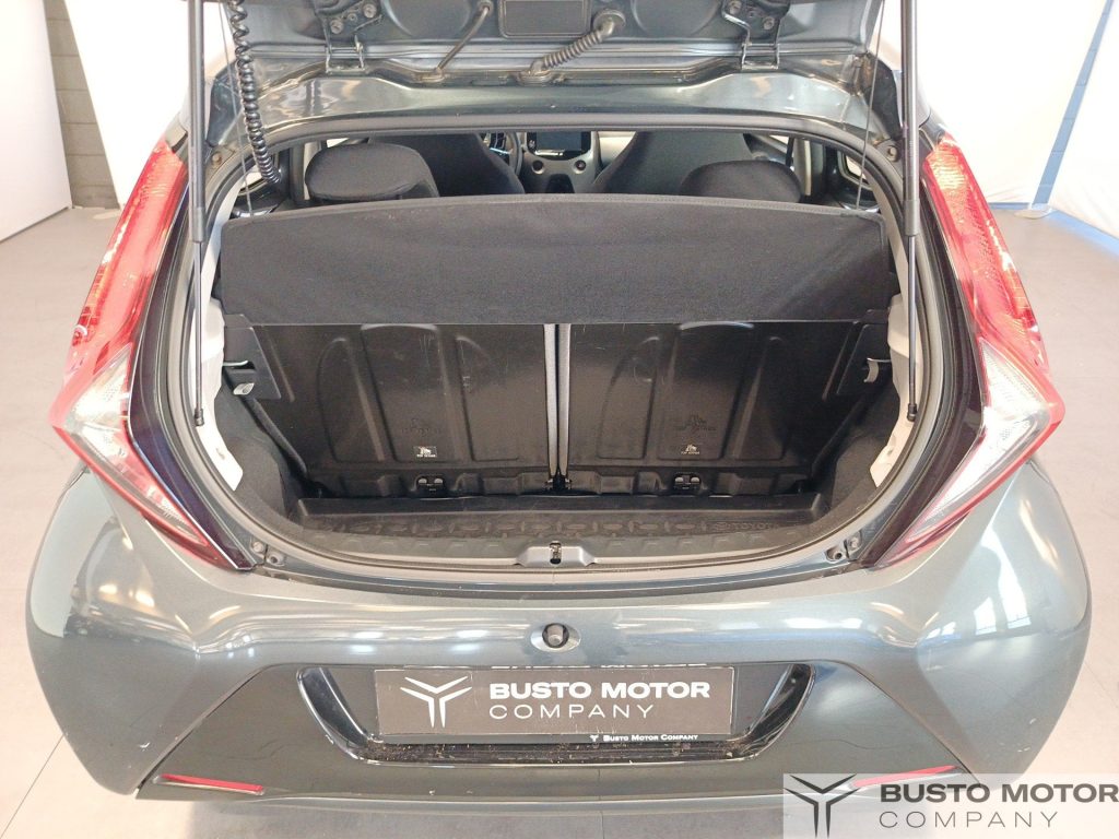 TOYOTA Aygo Aygo 5p 1.0 x-play 72cv - 10