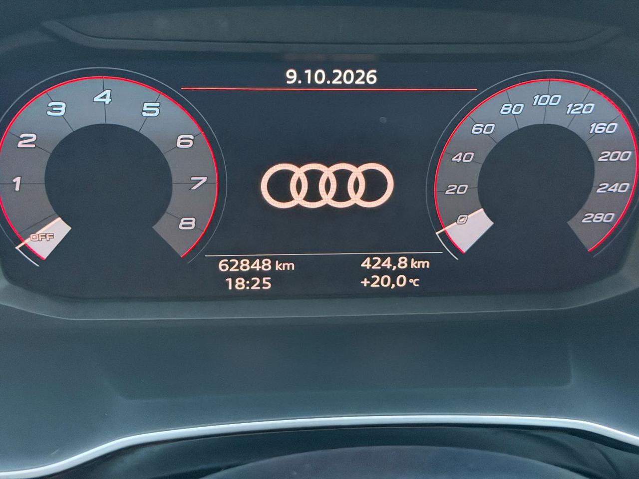 AUDI Q3 35 TFSI Business Advanced - 12