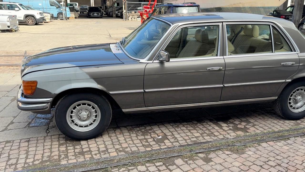MERCEDES-BENZ 450 450 SEL 6.9 - 41
