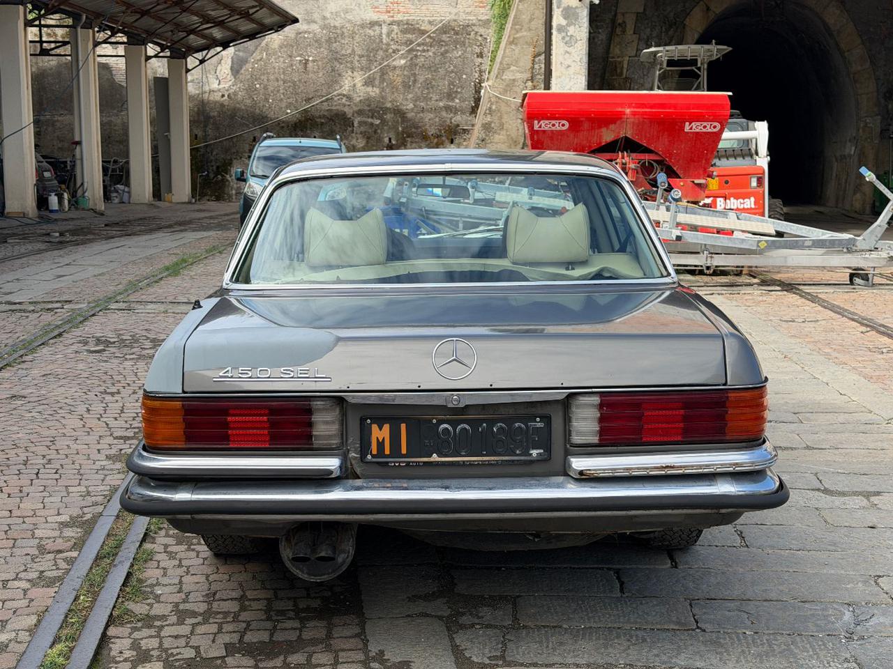 MERCEDES-BENZ 450 450 SEL 6.9 - 6
