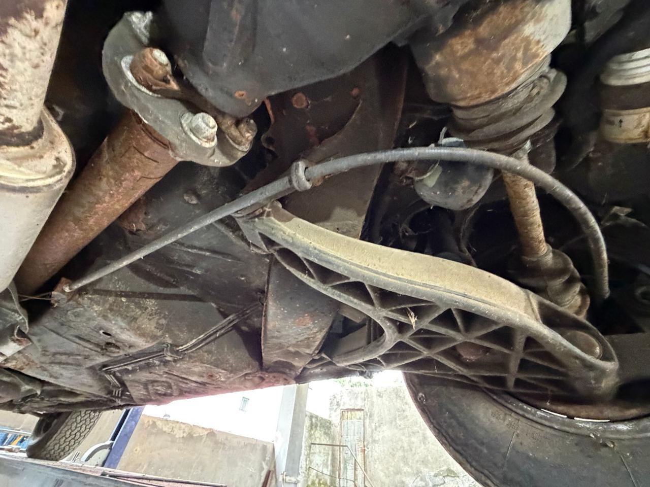 MERCEDES-BENZ 450 450 SEL 6.9 - 51