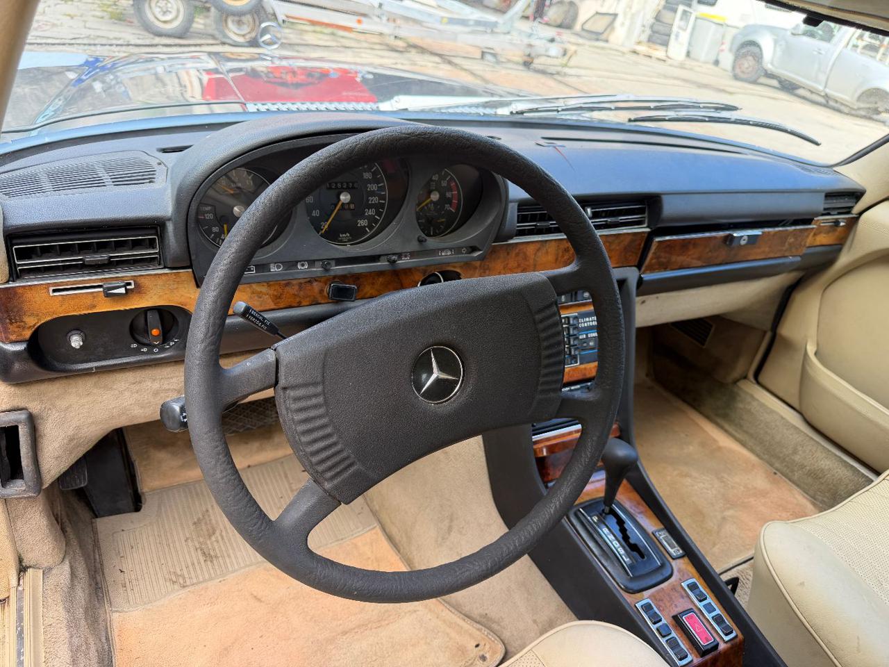 MERCEDES-BENZ 450 450 SEL 6.9 - 17
