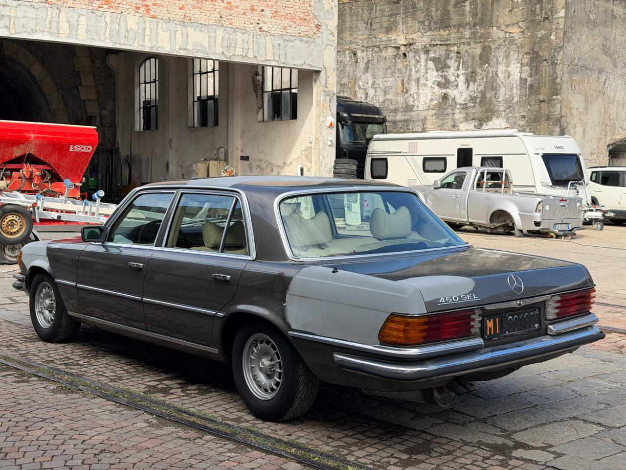 MERCEDES-BENZ 450 450 SEL 6.9 - 5