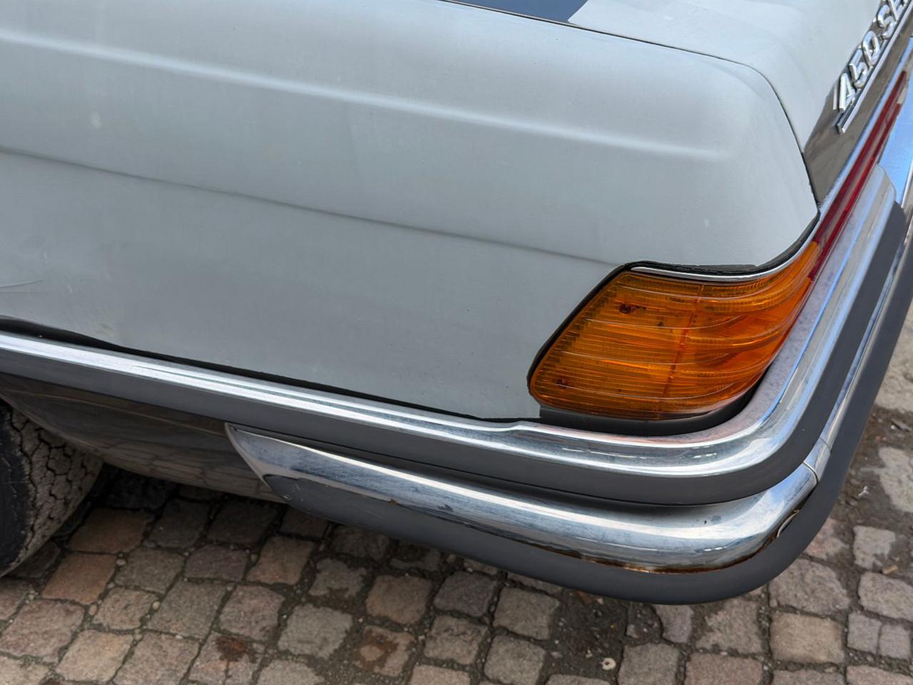 MERCEDES-BENZ 450 450 SEL 6.9 - 27